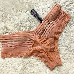 VS sexy panty M NWT